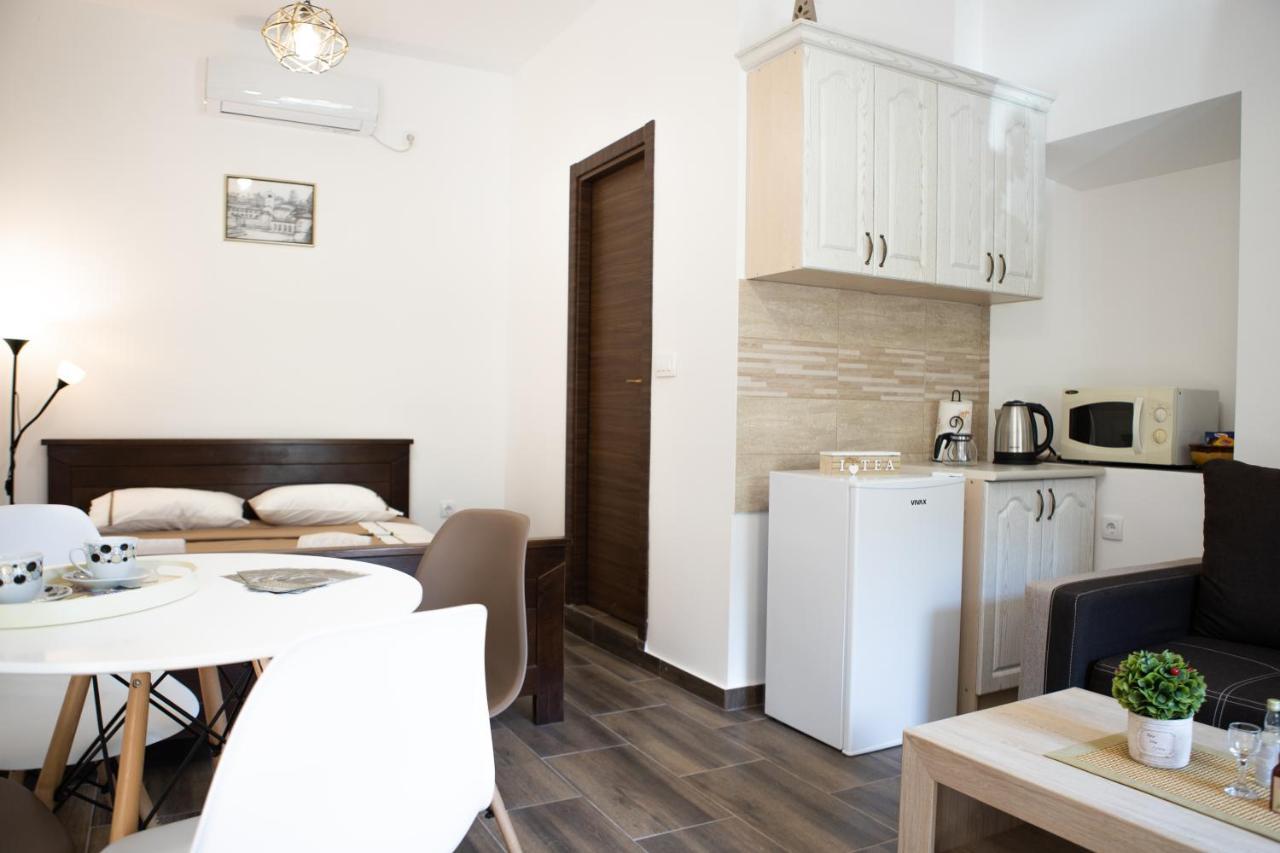 Aleksa Guest House Cetinje Bagian luar foto