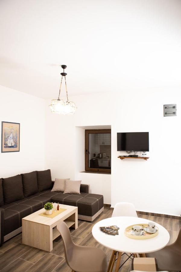 Aleksa Guest House Cetinje Bagian luar foto