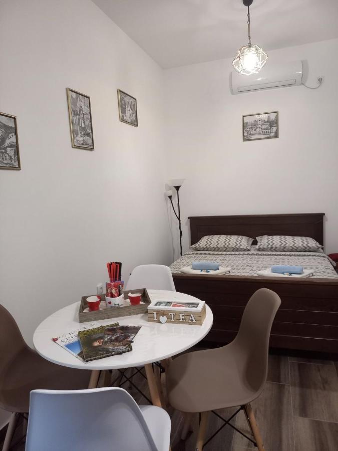 Aleksa Guest House Cetinje Bagian luar foto