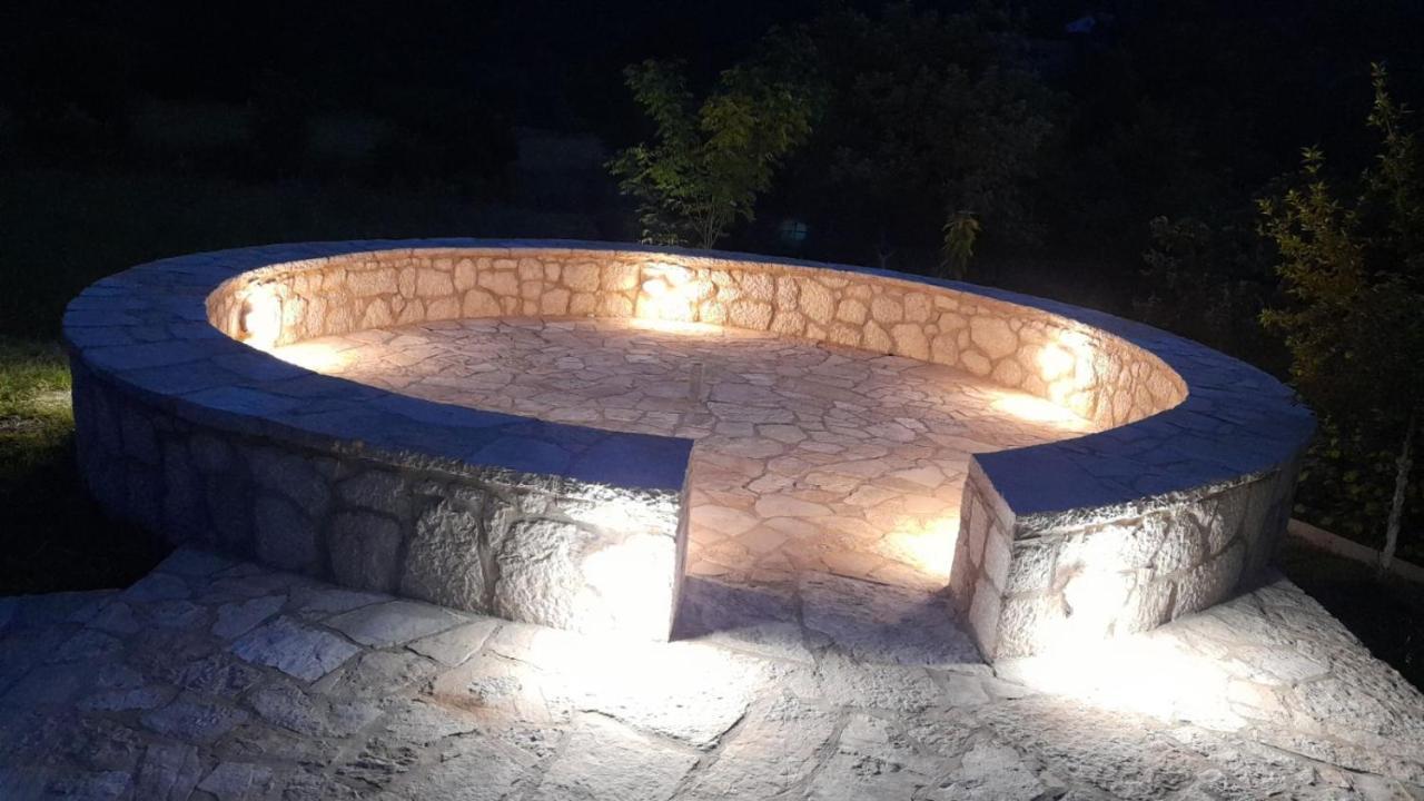 Aleksa Guest House Cetinje Bagian luar foto